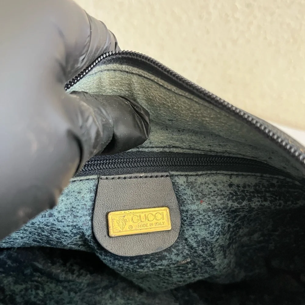 Gucci Black and Gold Interior Bag - Picture 3 of 10